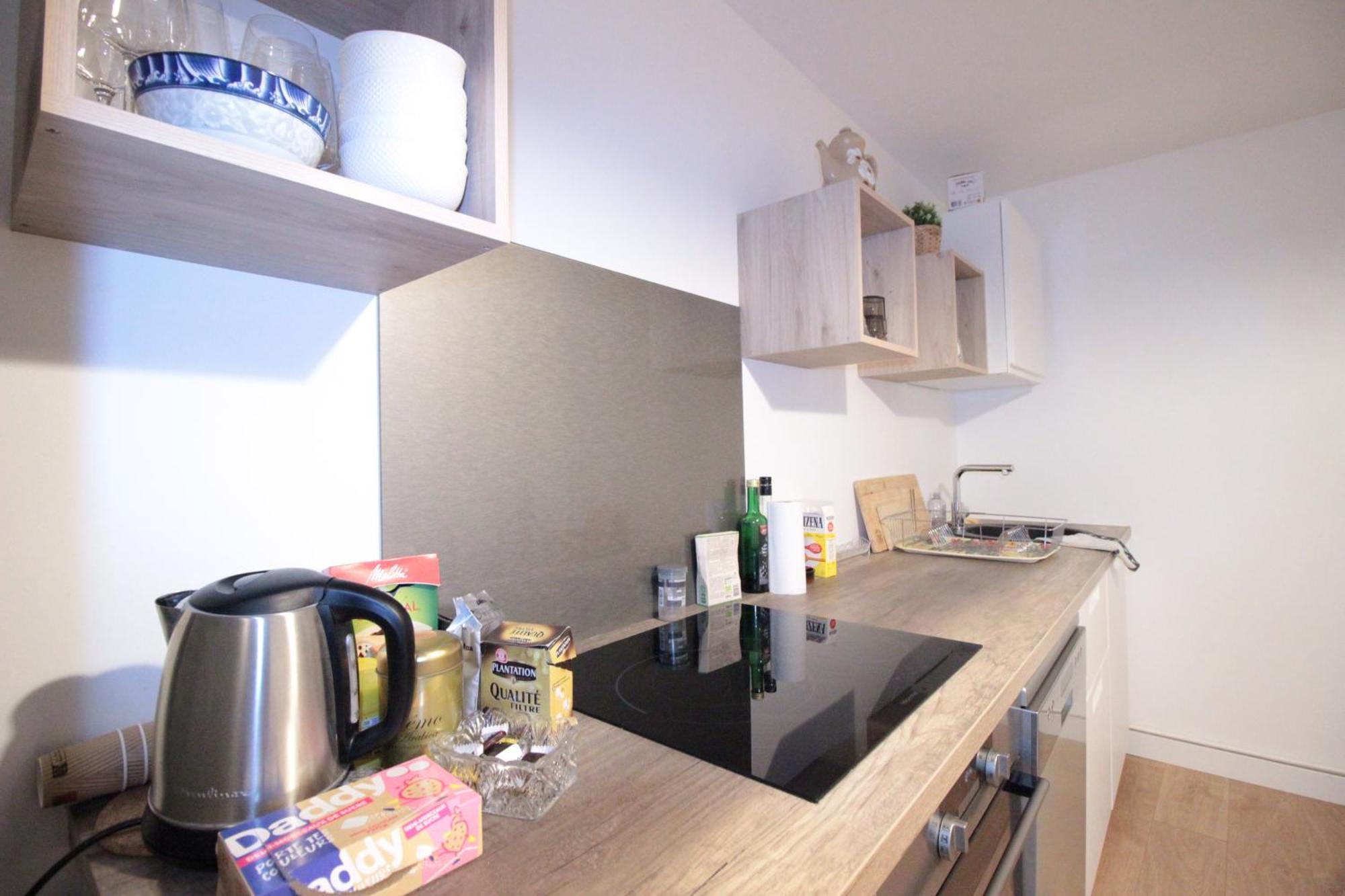 Logement Neuf "Meuse" - Hyper Centre - Parking Proche - Proche Gare - 4 Chambres - Terrasse Couverte - Wifi ! Gere Par Prestazen'Services Верден-сюр-Мез Екстер'єр фото