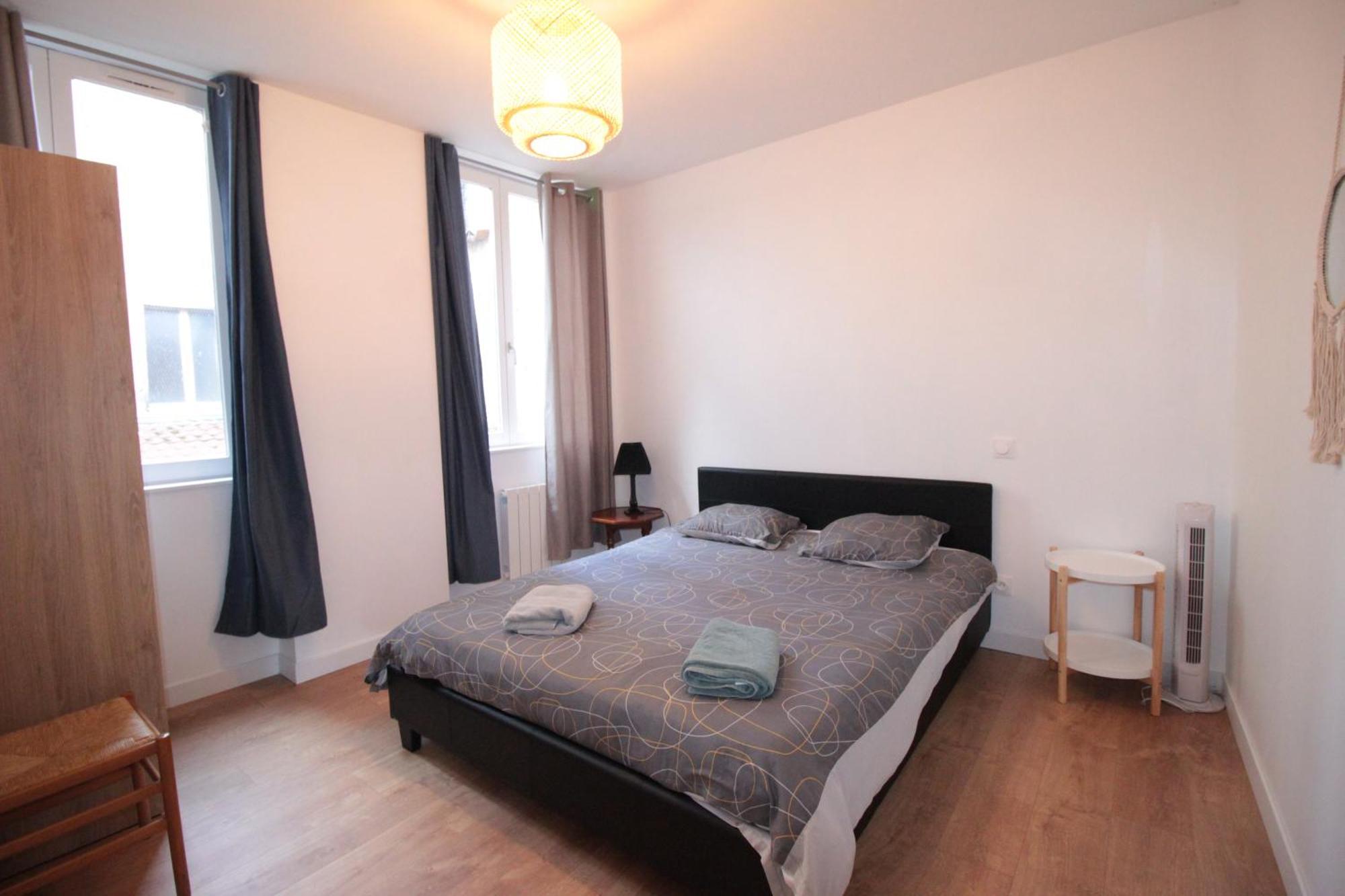 Logement Neuf "Meuse" - Hyper Centre - Parking Proche - Proche Gare - 4 Chambres - Terrasse Couverte - Wifi ! Gere Par Prestazen'Services Верден-сюр-Мез Екстер'єр фото